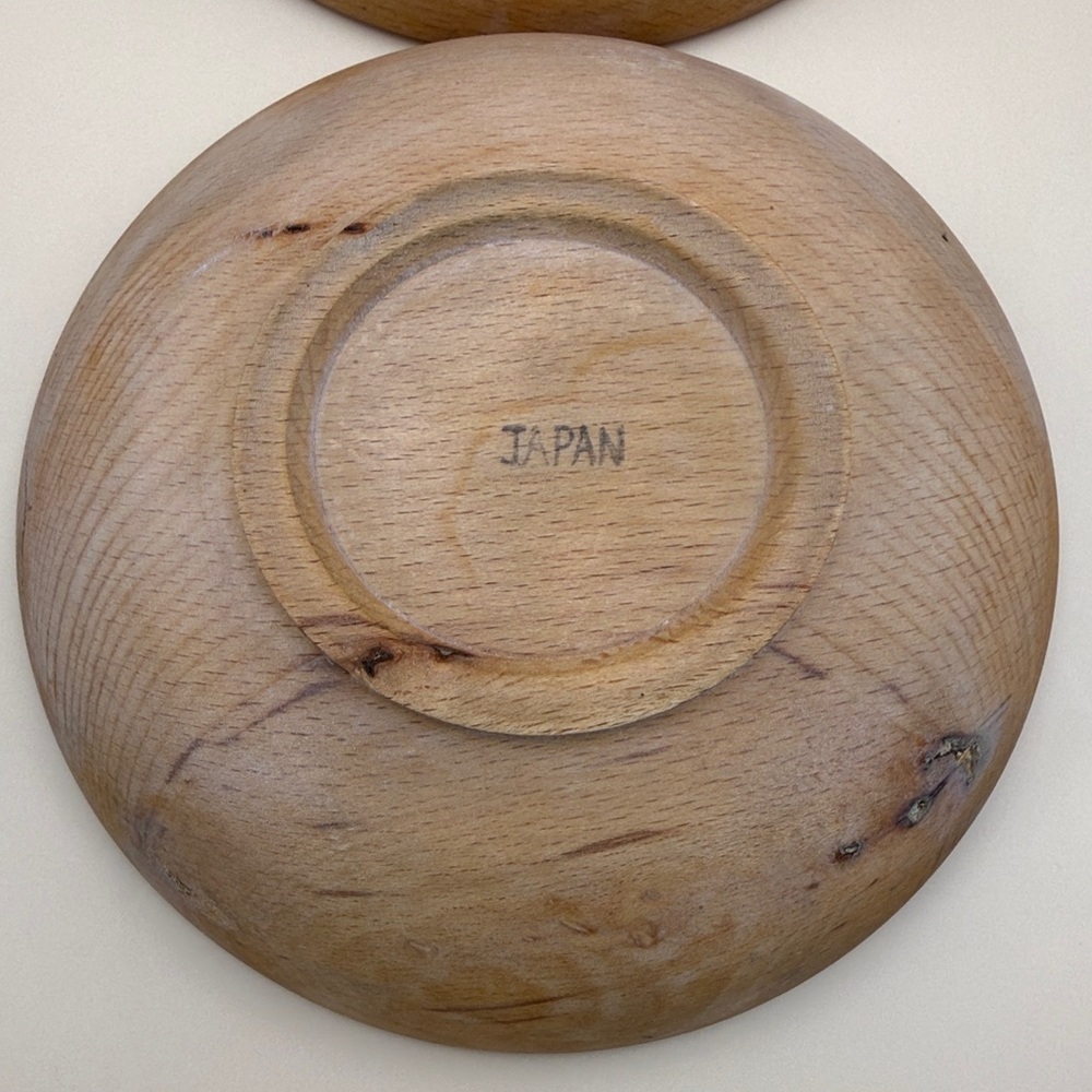 Set of Two Wooden Bowls Made In Japan - Picture 3 of 10